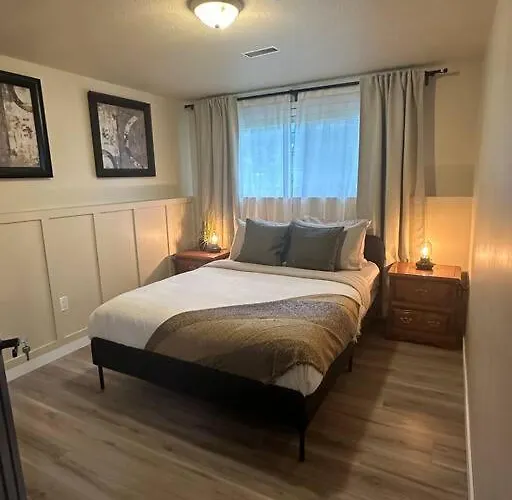 Downtown Alpine Suite