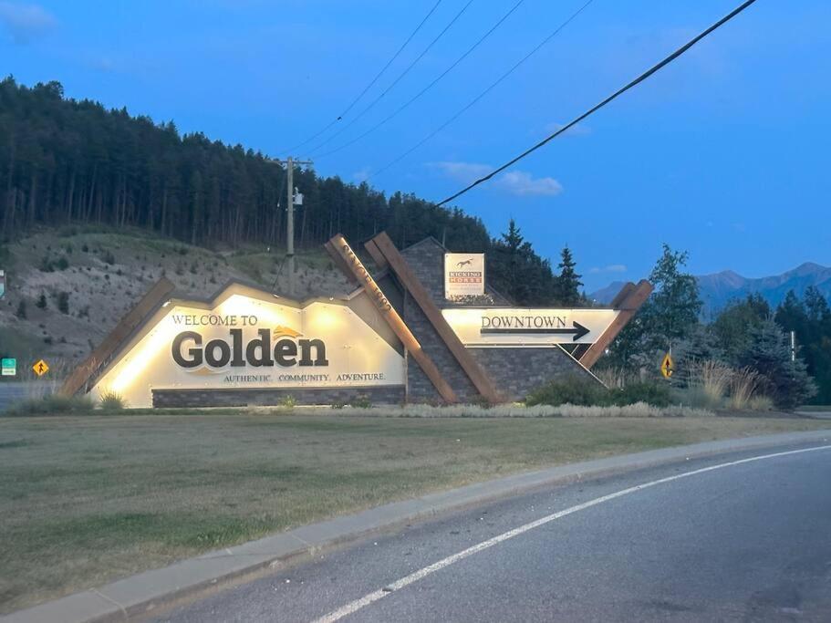 Downtown Alpine Apartment Golden