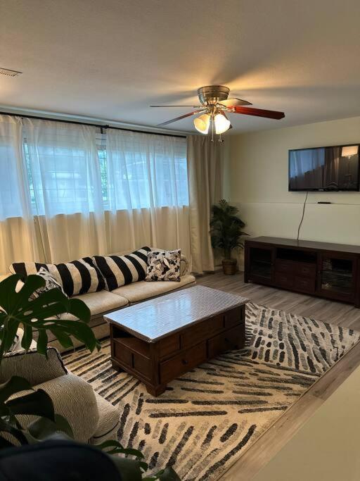 Downtown Alpine Apartment